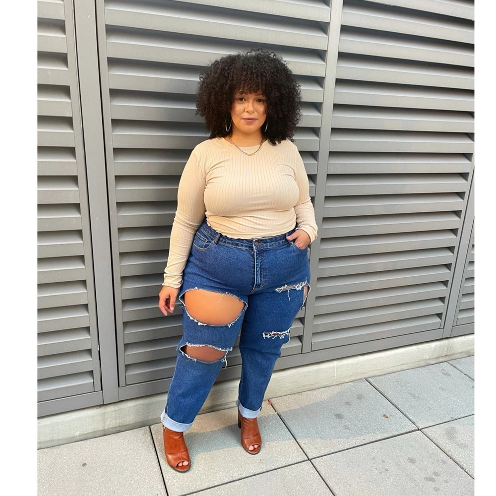 Cut & Curvy Jeans